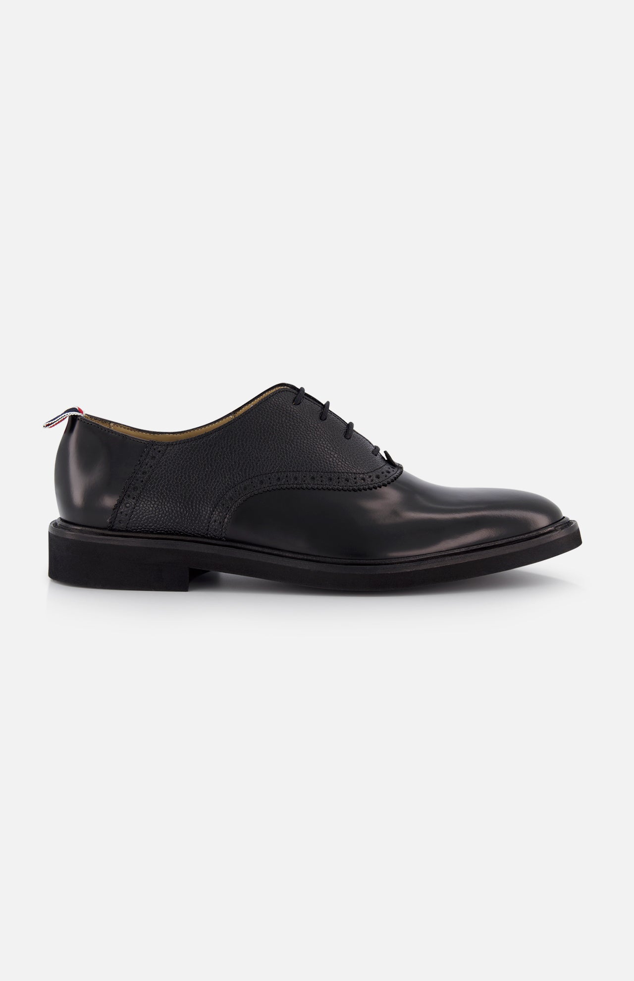 Black fashion saddle shoes