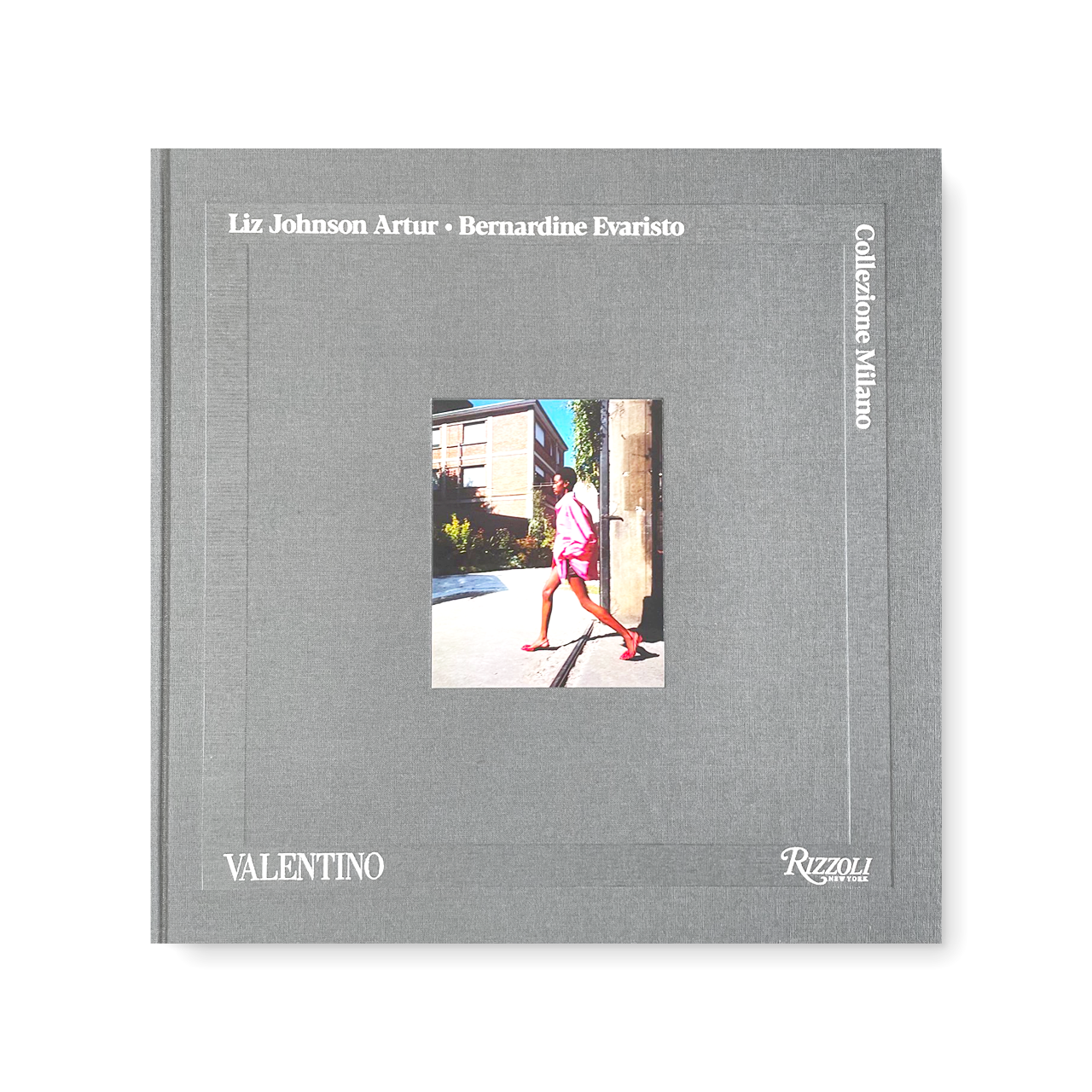 Valentino: Collezione Milano Book Front Cover Image (6642900762739)
