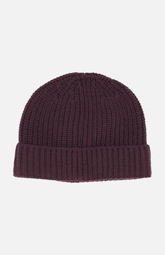 Deep purple, wine-colored 04651/ A TRIP IN A BAG Extreme Cashmere Beanie in a ribbed knit with a folded cuff.