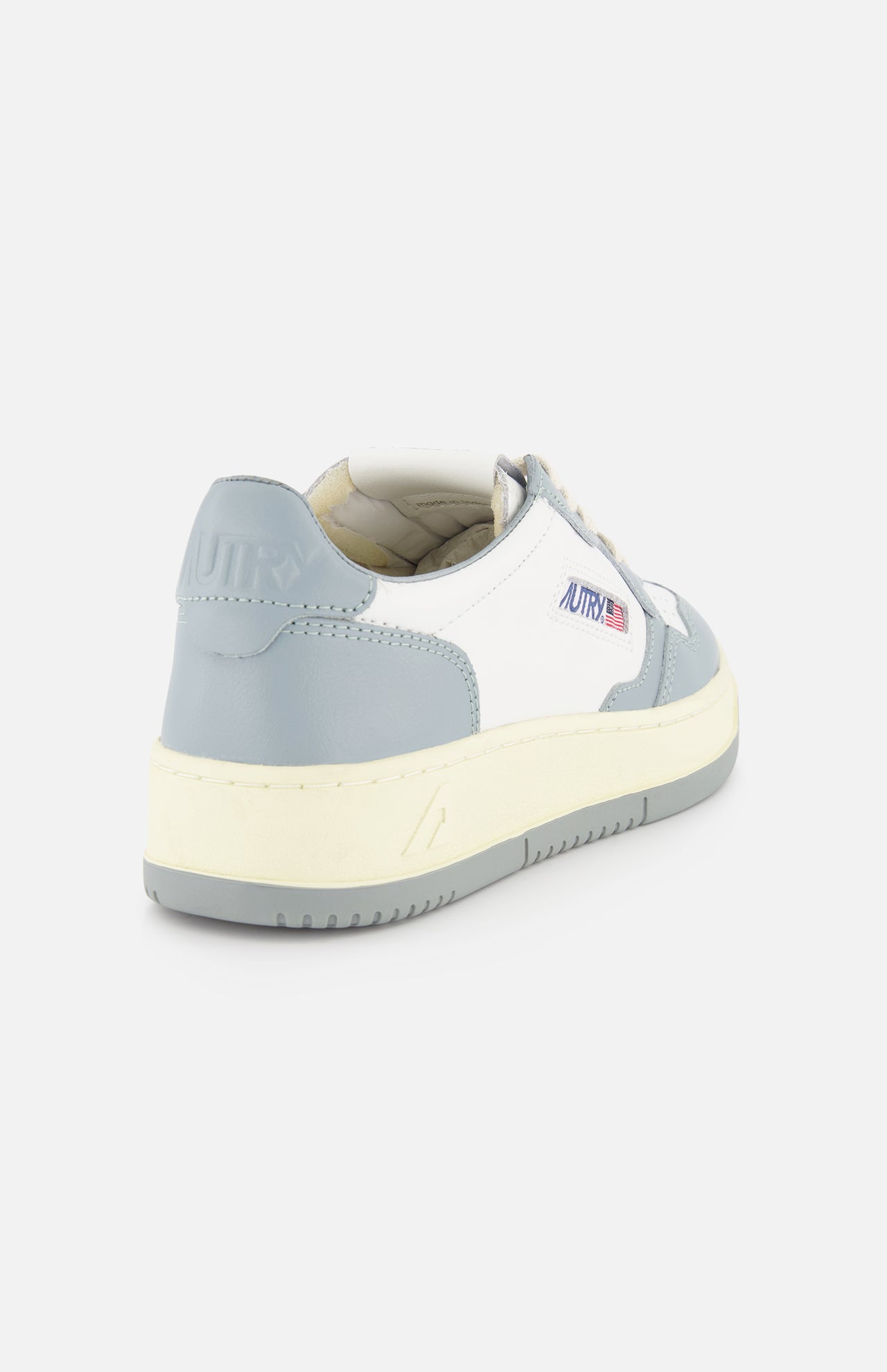 AUTRY｜SNEAKERS (AULM WB56) Autry Medalist Low Bicolor Sneakers In White And Silver Blue