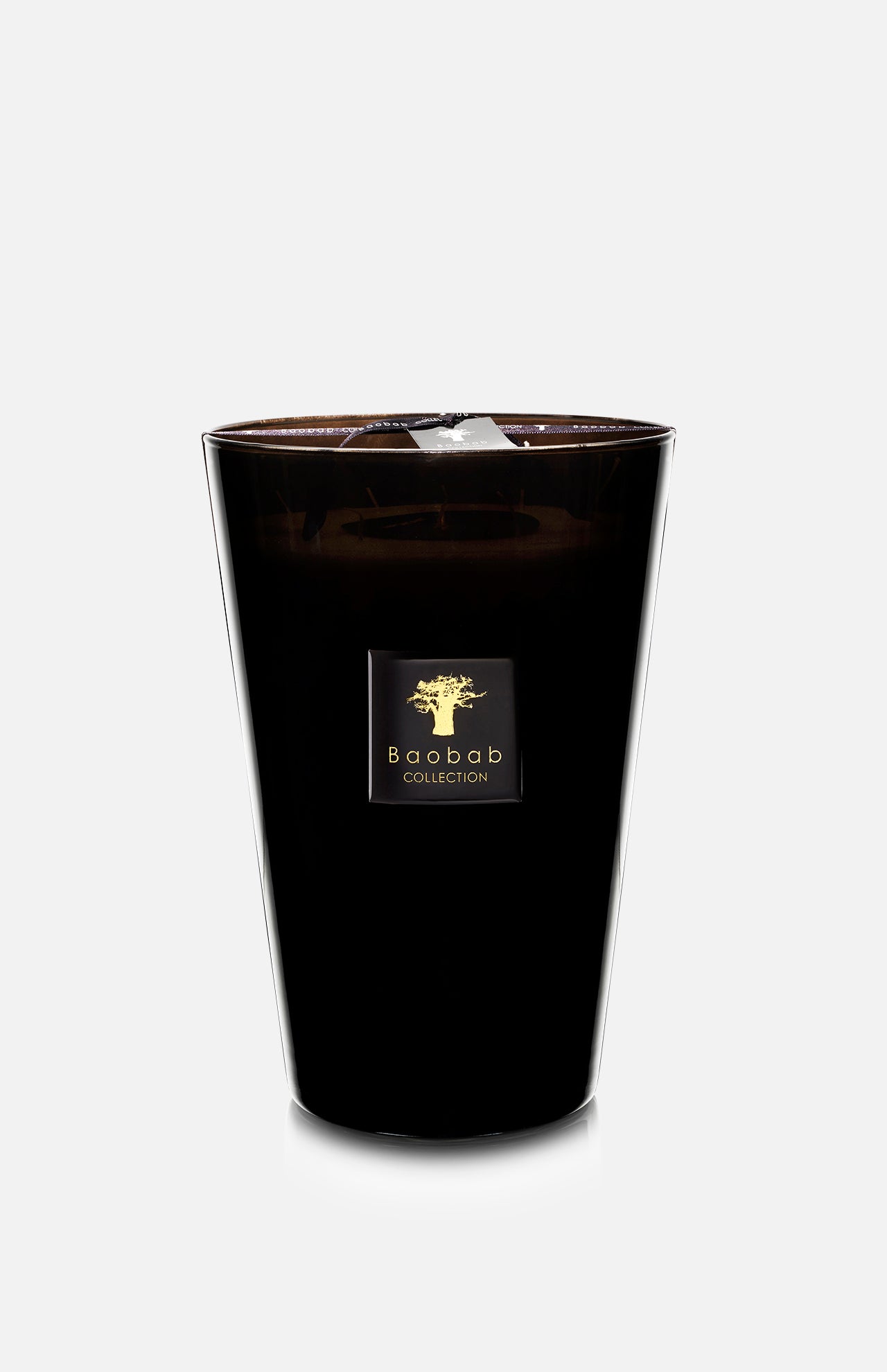 The BAOBAB COLLECTION Les Prestigieuses Encre De Chine Max 35 Candle features a glossy black jar with a gold logo and tree emblem, hand-poured for a long burn time—shown against a plain white background.