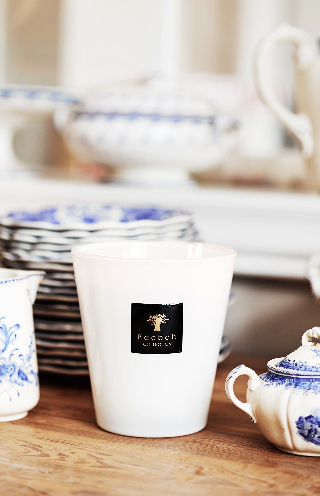 Max 10 Pierre de Lune Candle (6684400550003)