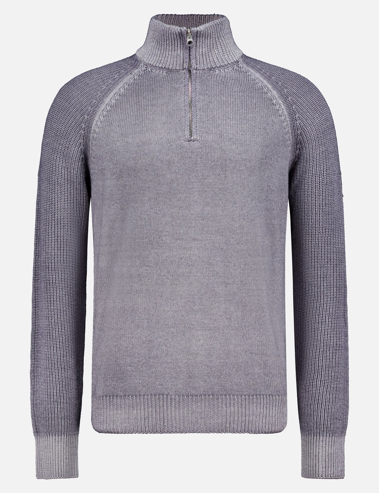 The BELSTAFF Garment Dye Aspect Quarter Zip Sweater is a light gray wool sweater featuring a knitted design, long ribbed sleeves, and responsibly-sourced materials, showcased against a plain white background.