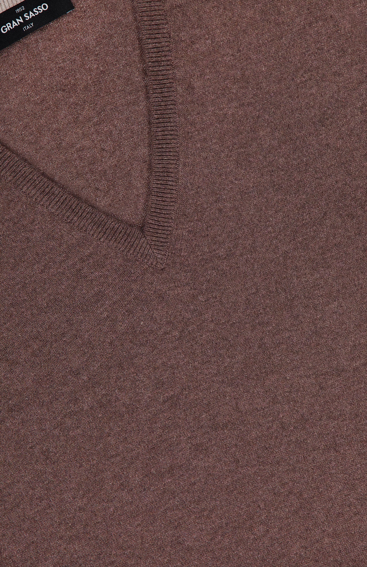 V-Neck Cashmere Sweater (14710963994987)