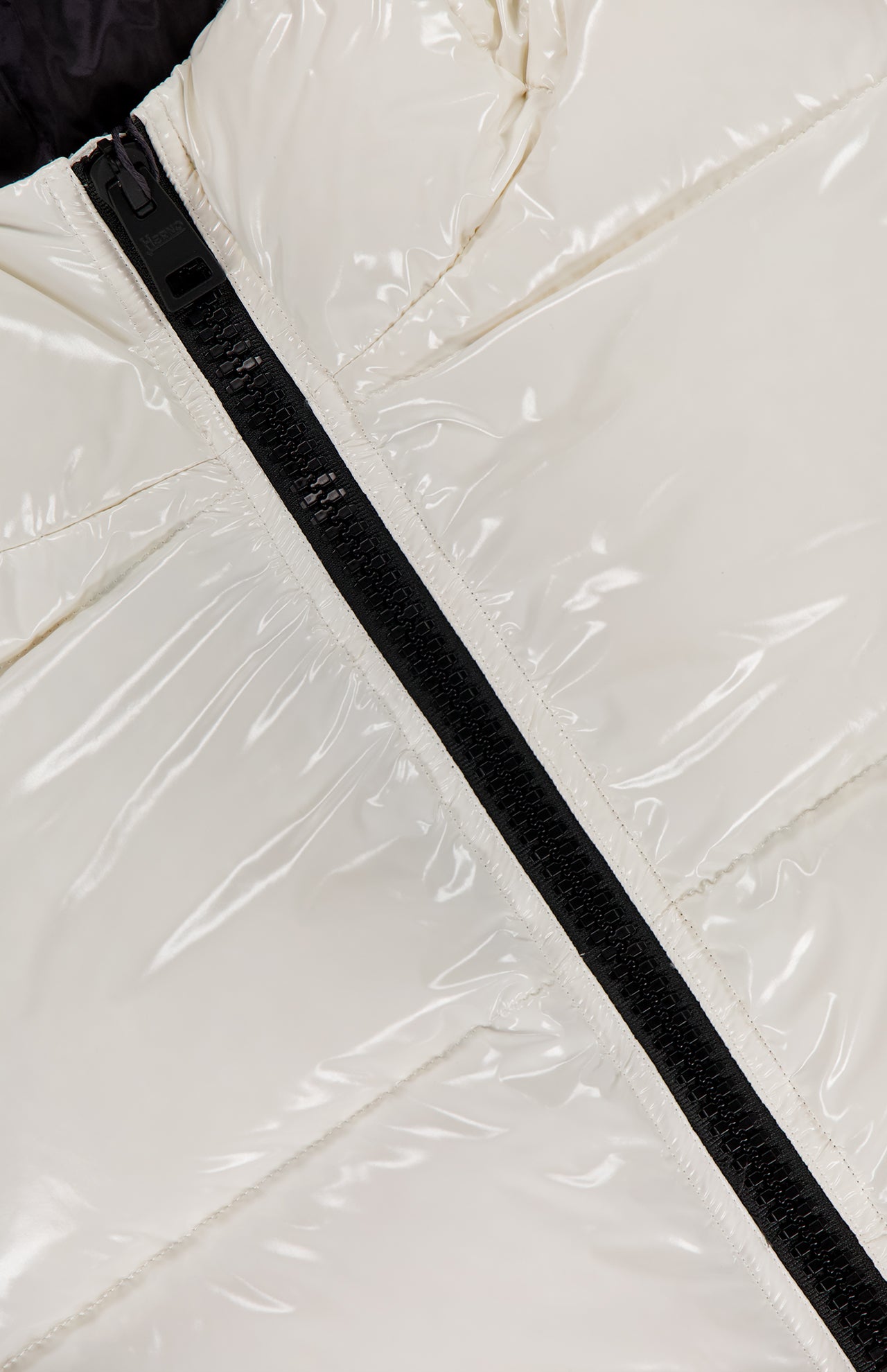 Hooded Gloss Puffer Jacket (14710964191595)