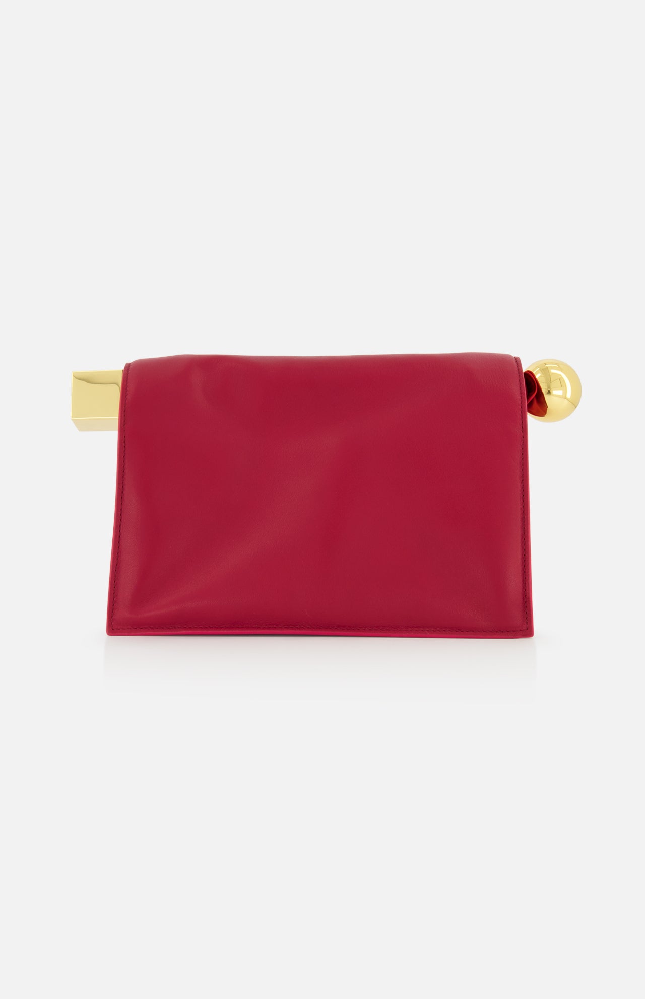 The JACQUEMUS La Pochette Rond Carre Clutch is a rectangular red leather purse with a smooth finish, featuring bold gold accents that embody chic French style, displayed elegantly against a plain white background.