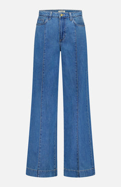 The L'AGENCE Sandy High Rise Wide Leg Jean in Wilton features a contoured waistband, front seams, high waist, belt loops, and a button and zipper closure, shown against a plain white background.