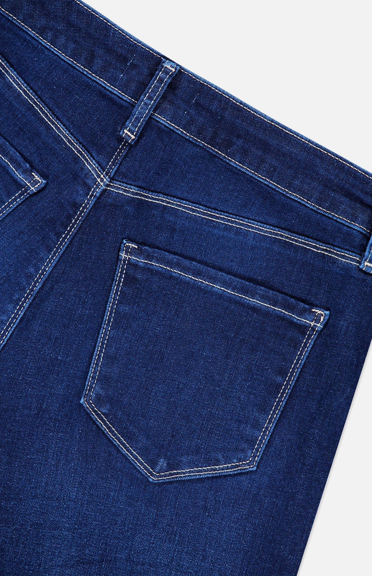 Close-up of the back of the L’Agence Scottie High Rise Wide Leg Jean in Robles, showing the waistband, belt loops, and a single patch pocket with contrast stitching.