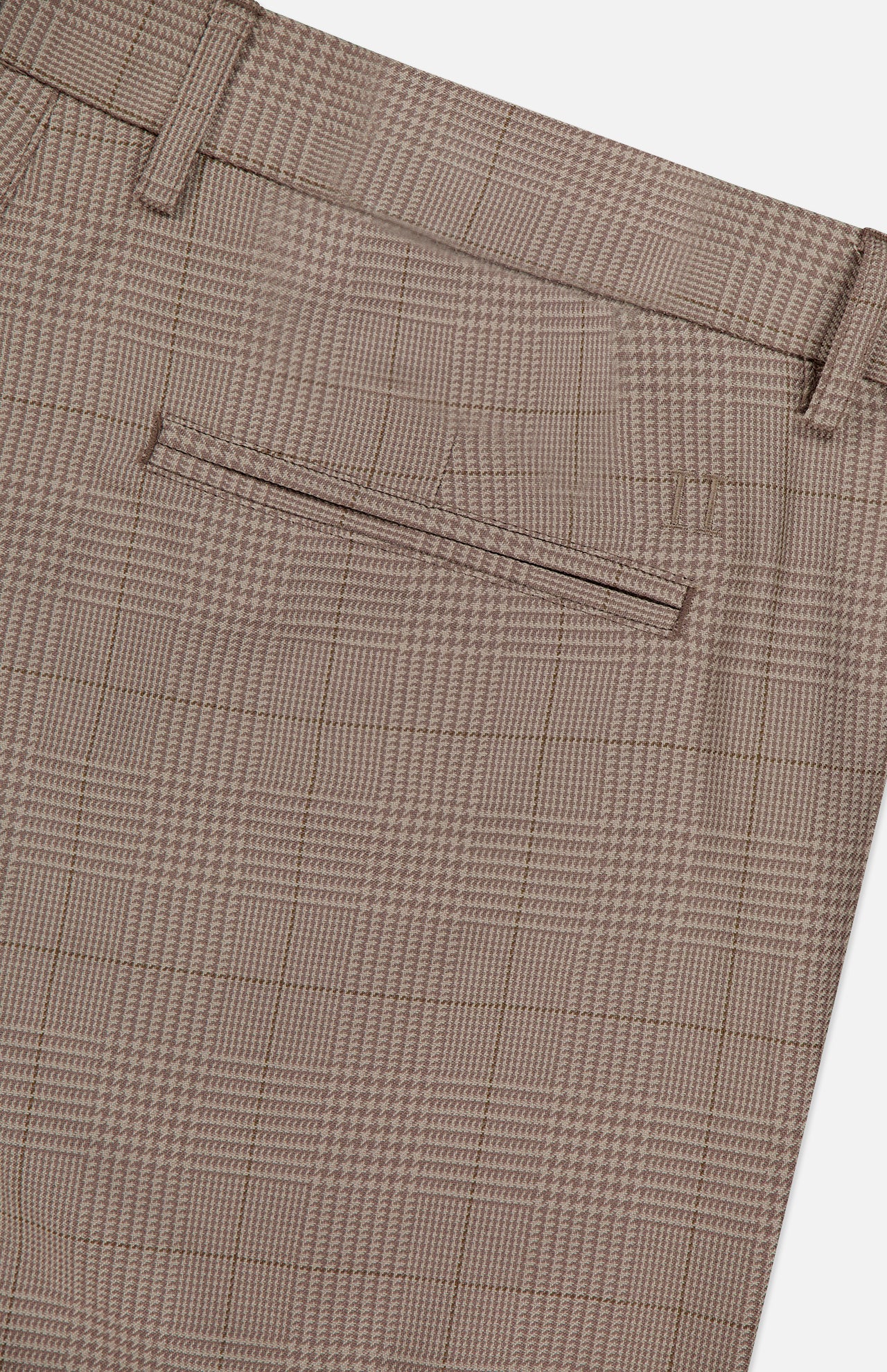Close-up of LES DEUX Como Reg Houndstooth Suit Pants in light brown, highlighting the back pocket with a subtle houndstooth pattern and belt loop. These straight fit pants offer a refined twist on classic design.