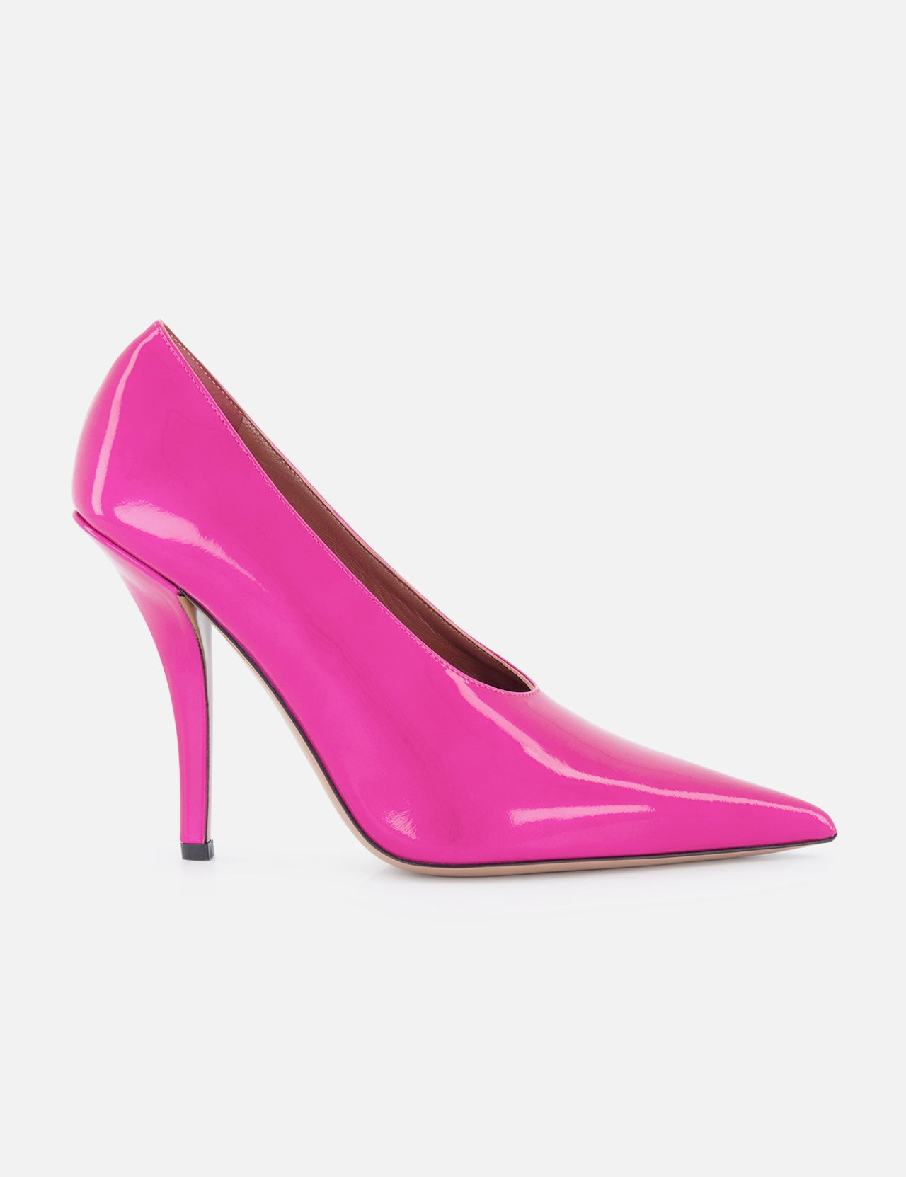 The Jessica Pump 105 by PARIS TEXAS is a shiny, bright pink patent leather stiletto with a pointed toe and curved heel—Italian-made elegance shown against a white background.