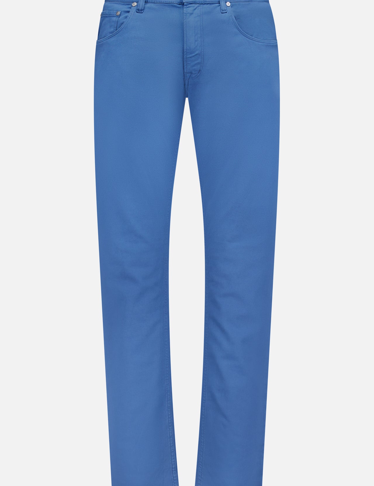 PT TORINO’s Cotton-Cashmere Stretch Tricotine Jeans in Azzurro are presented against a white backdrop, highlighting their classic 5-pocket design with a button and zipper waist closure. Crafted for comfort and enduring style, these straight-leg jeans blend cotton and cashmere for a refined look.