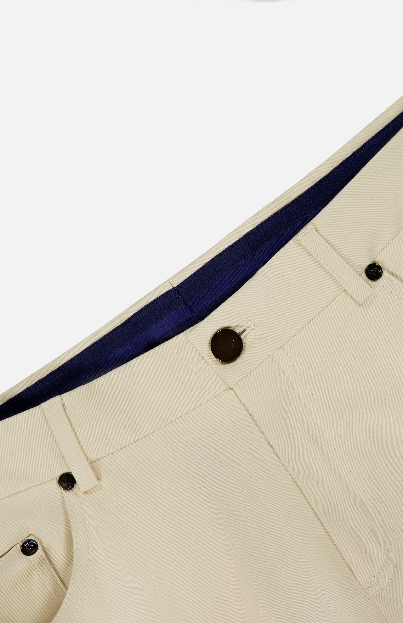 Close-up of the waistband and upper section of PT TORINO Stretch Clean Silkochino Pants in off-white, showing belt loops, front pockets, a dark button, blue inner lining, and classic 5-pocket design.