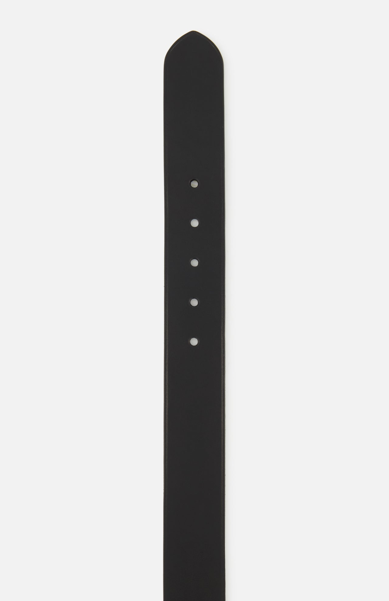 A close-up of the RALPH LAUREN PURPLE LABEL Vacchetta Leather Belt, crafted in Italy from black leather, featuring five holes and photographed on a white background.