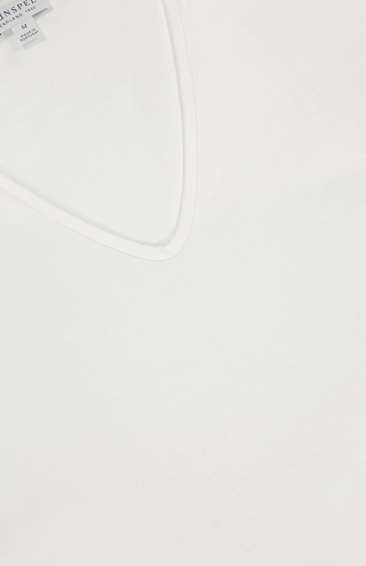 Short Sleeve V-Neck Tee White (950104785011)