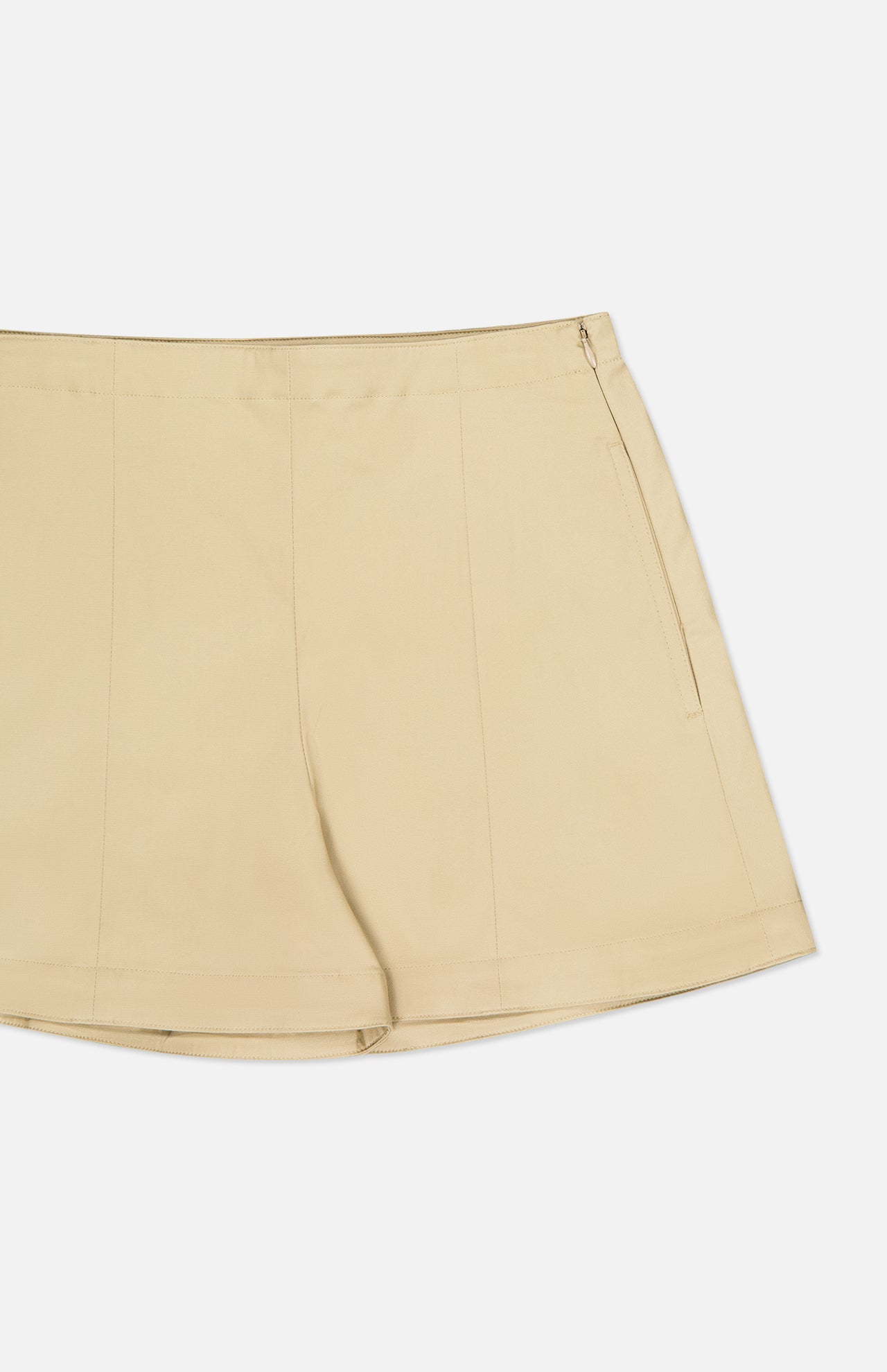 CIn Short (14649463374187)