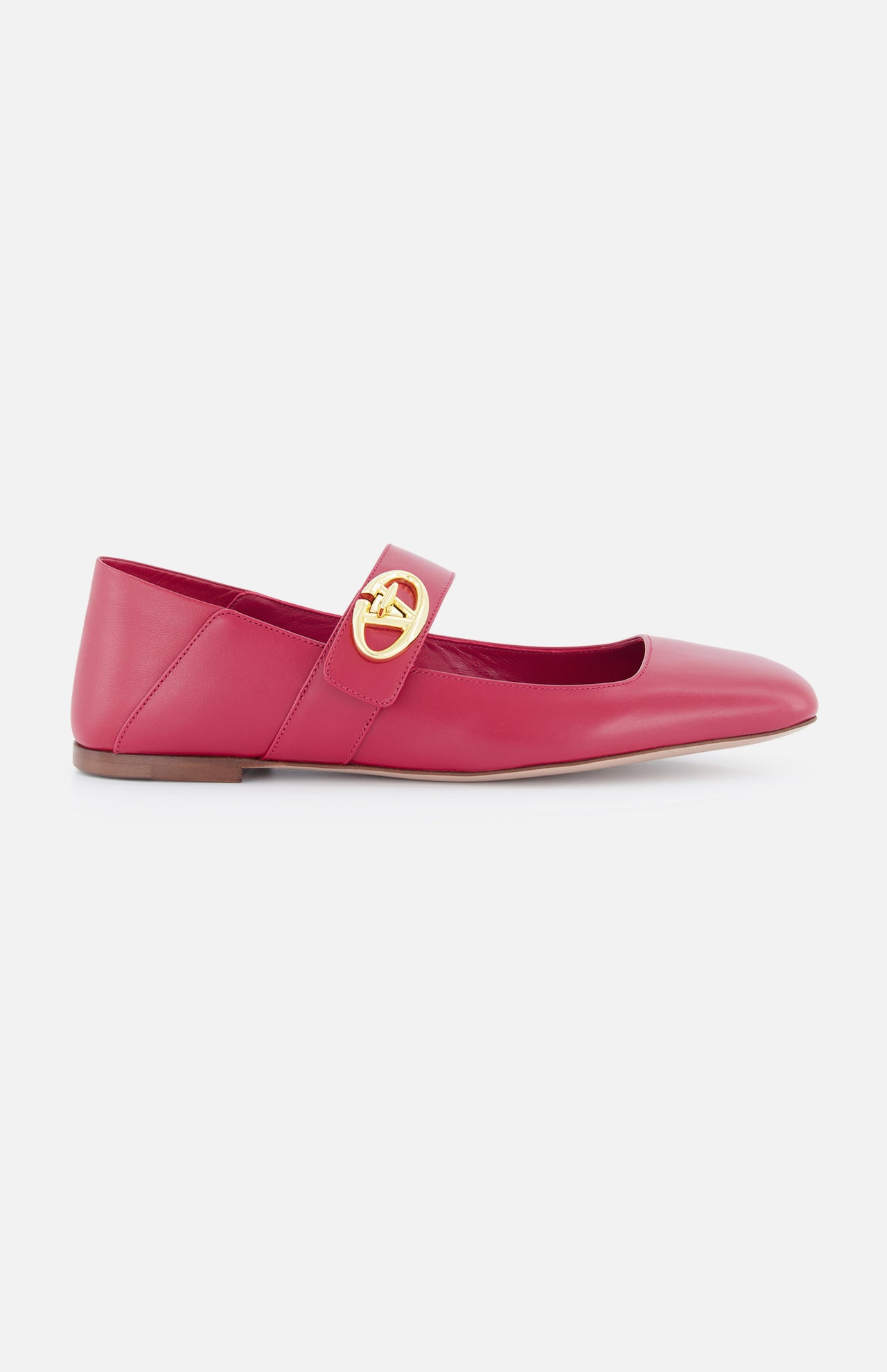 V Logo Locker Ballerina