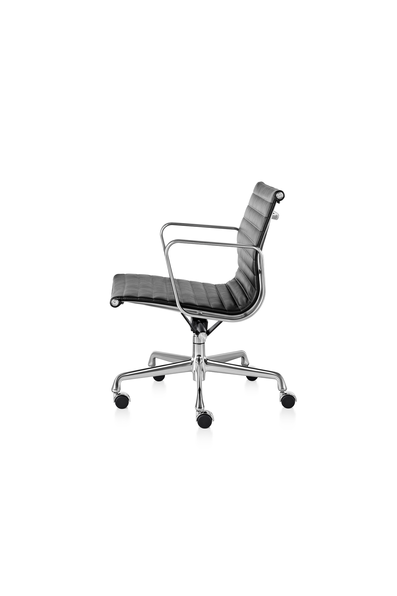 Eames Aluminum Group Management Chair Black (4582719127667)