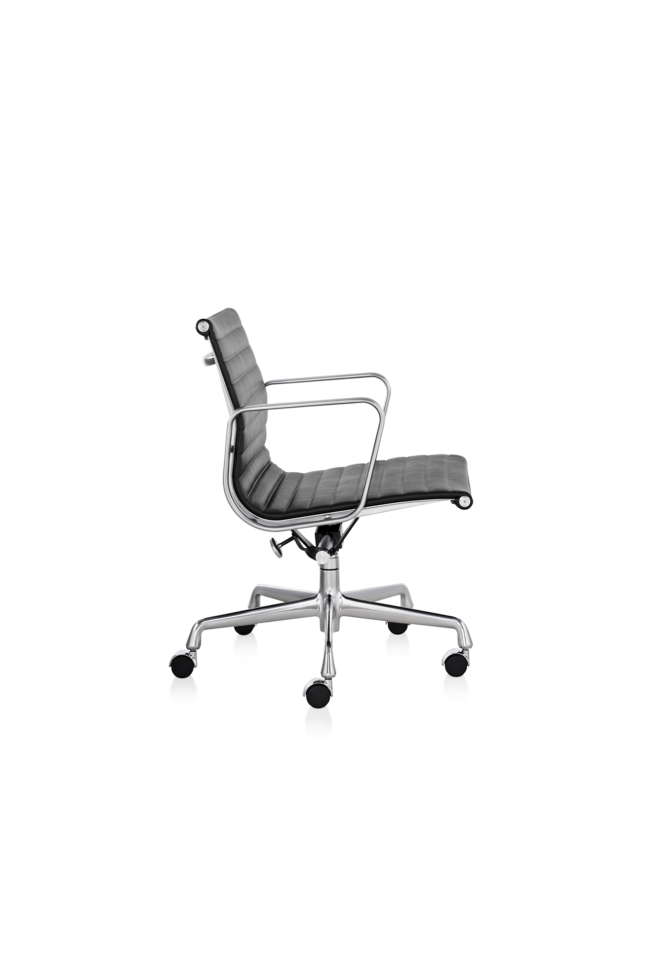 Eames Aluminum Group Management Chair Black (4582719127667)