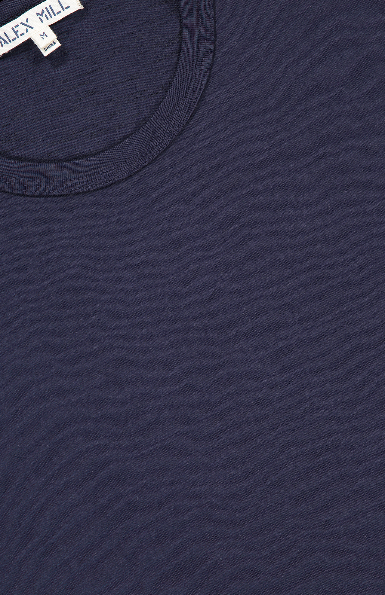 Alex Mill Standard Slub Cotton Tee in Navy Blue - Collar Detail Image (6933959704691)