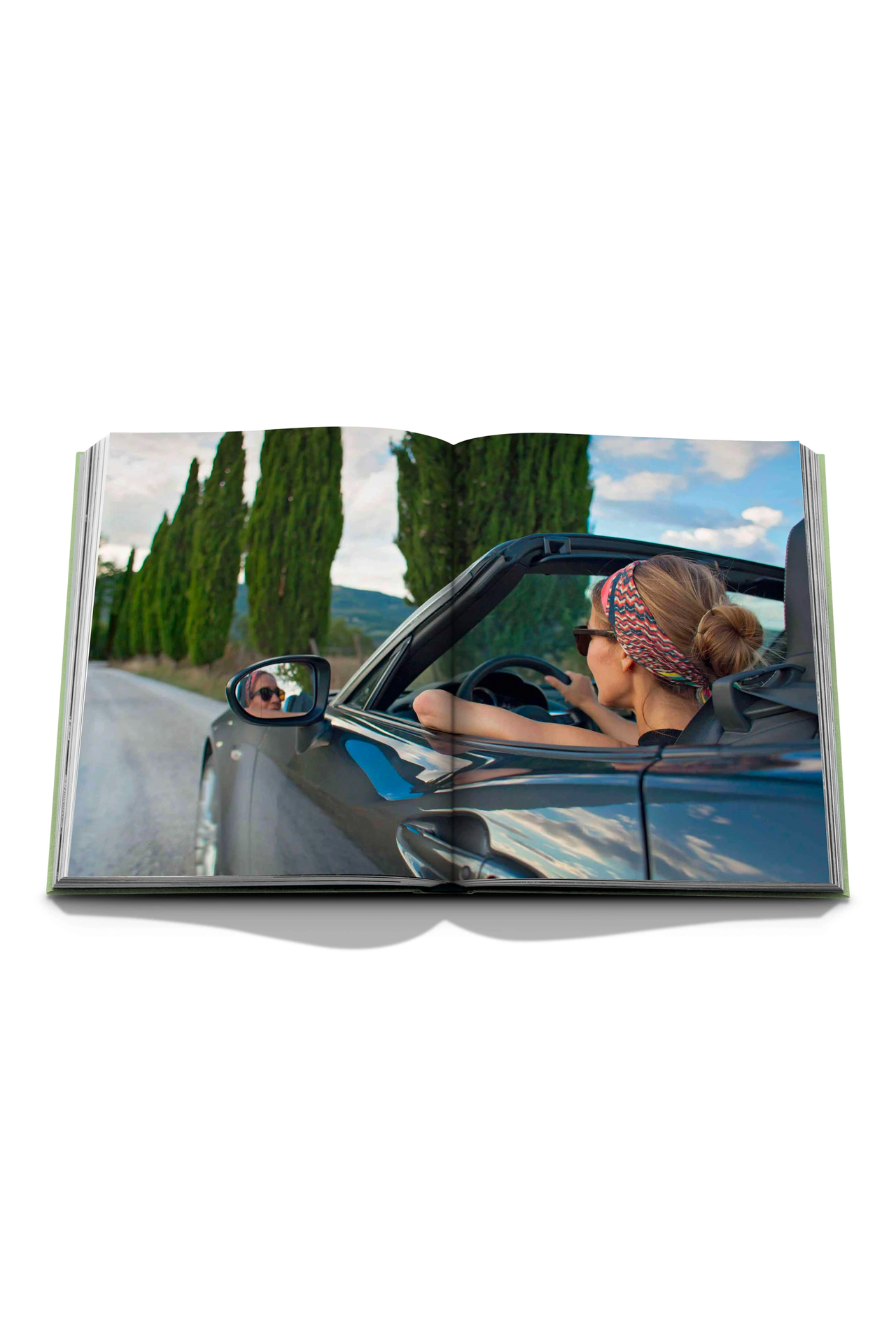 Assouline Tuscany Marvel Book Inside Detail Image 1 (6637672300659)