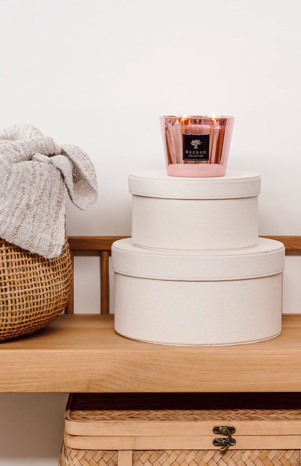Baobab Candle Les Exclusives Roseum in Metallic Rose, Editorial Image (7063259021427)