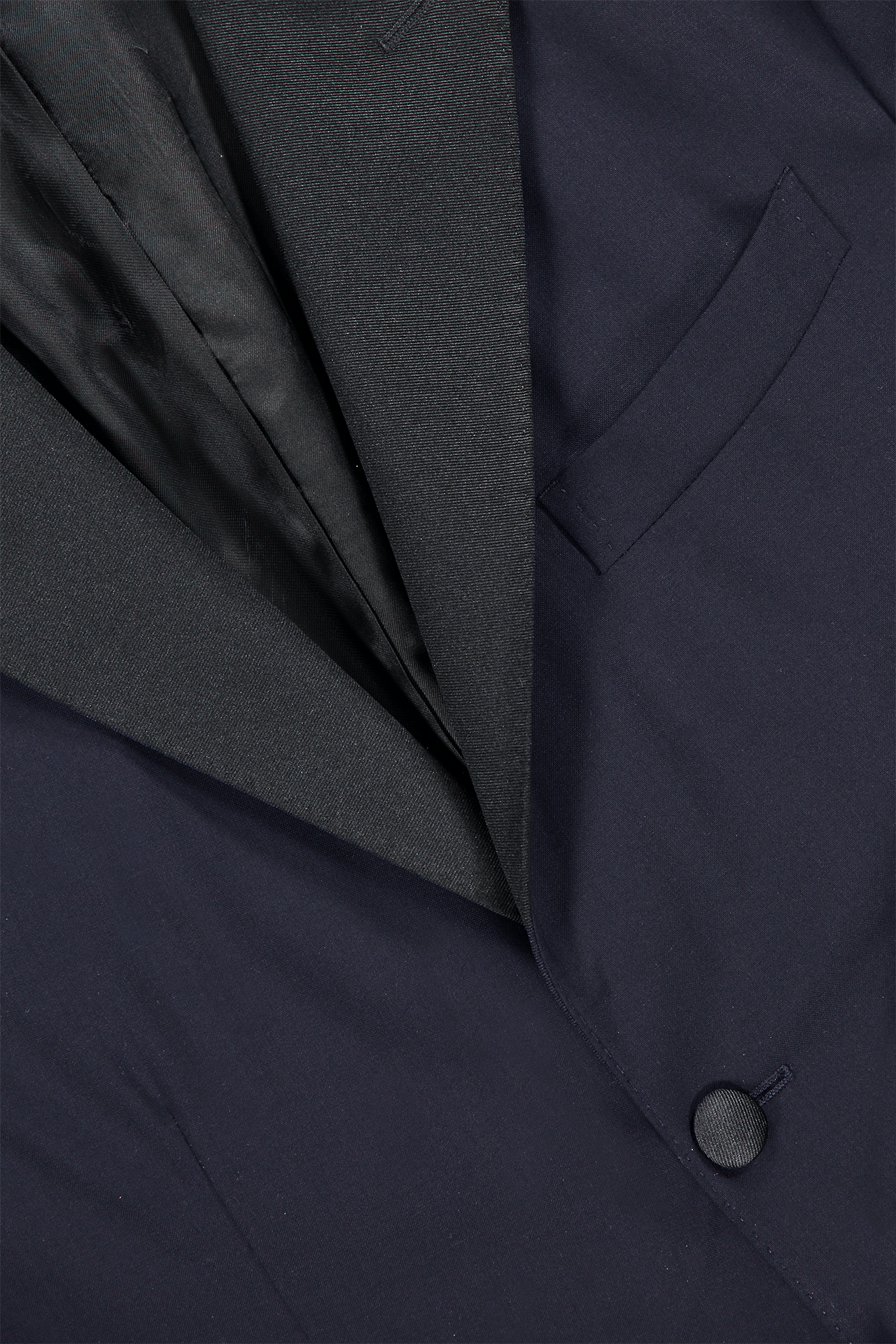 Boglioli K Tuxedo Navy Collar Detail Imagae (1719065280627)