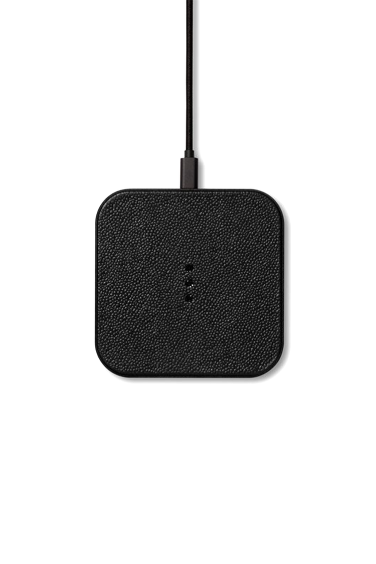 Courant CATCH:1 Wireless Charging Output Black Front Image (6604412813427)