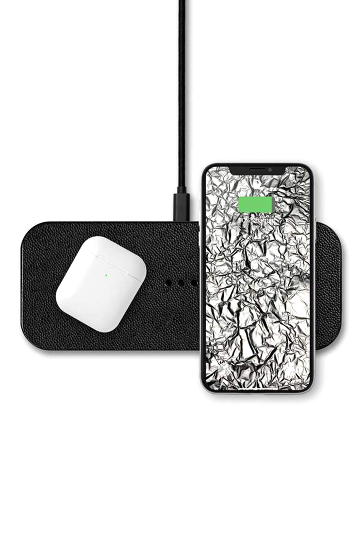 Courant CATCH:2 Multi-Device Wireless Charging Black In Use Image (6604412846195)