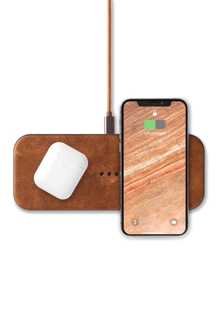 CATCH:2 Multi-Device Wireless Charging Brown In Use Image (6604412846195)
