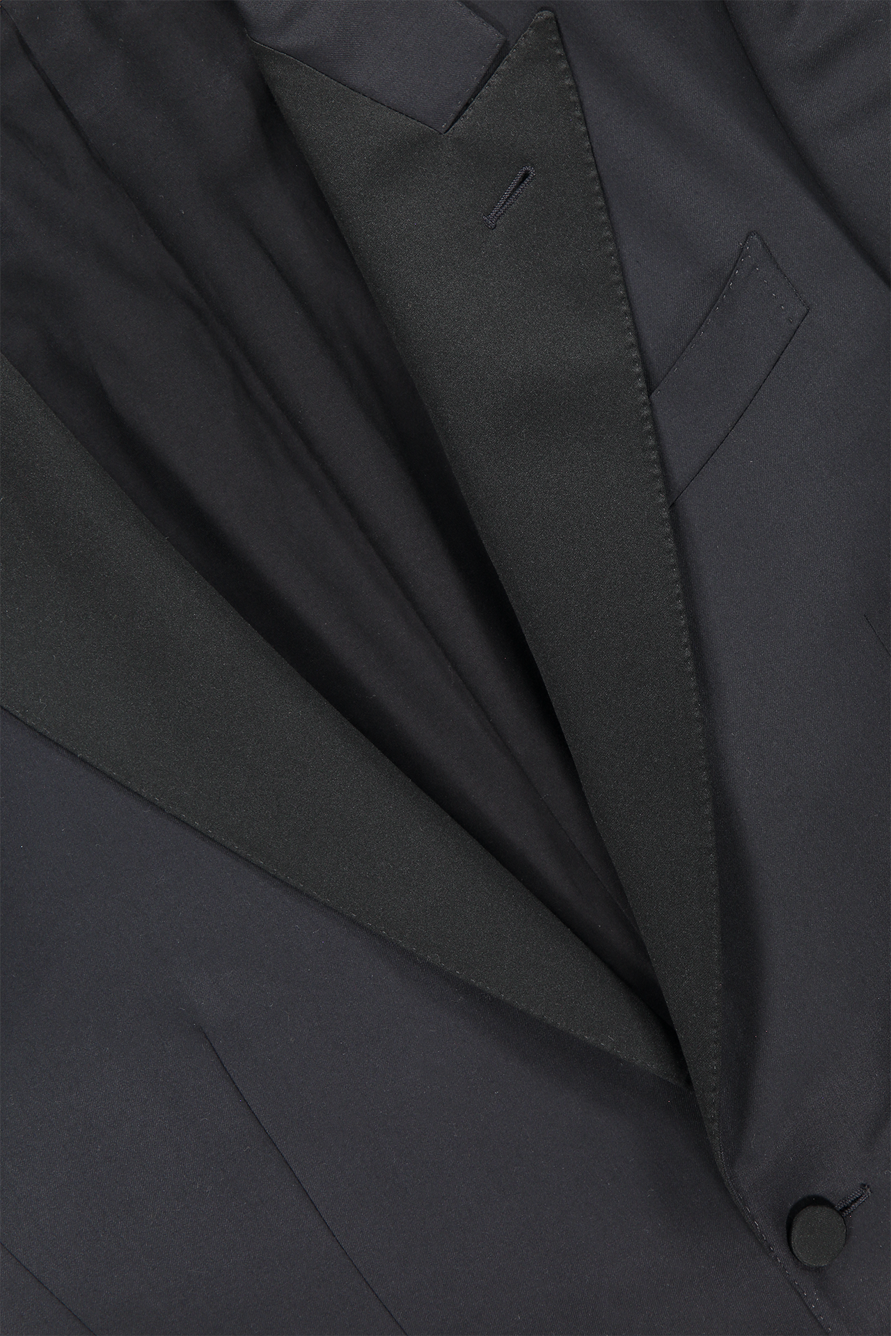 Zegna Micronsphere Tuxedo Black Collar Detail Image (4371186450547)