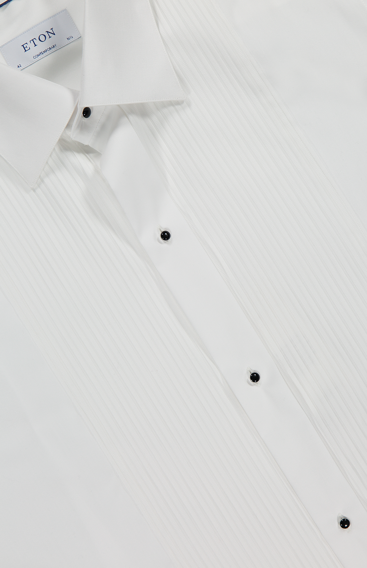 Eton Bibbed Tuxedo Shirt in White with Contrast Buttons - Collar Detail Image (4441564741747)