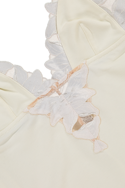 Fleur Du Mal Lily Lace V-Neck Bodysuit White Collar Detail Image (6614098935923)