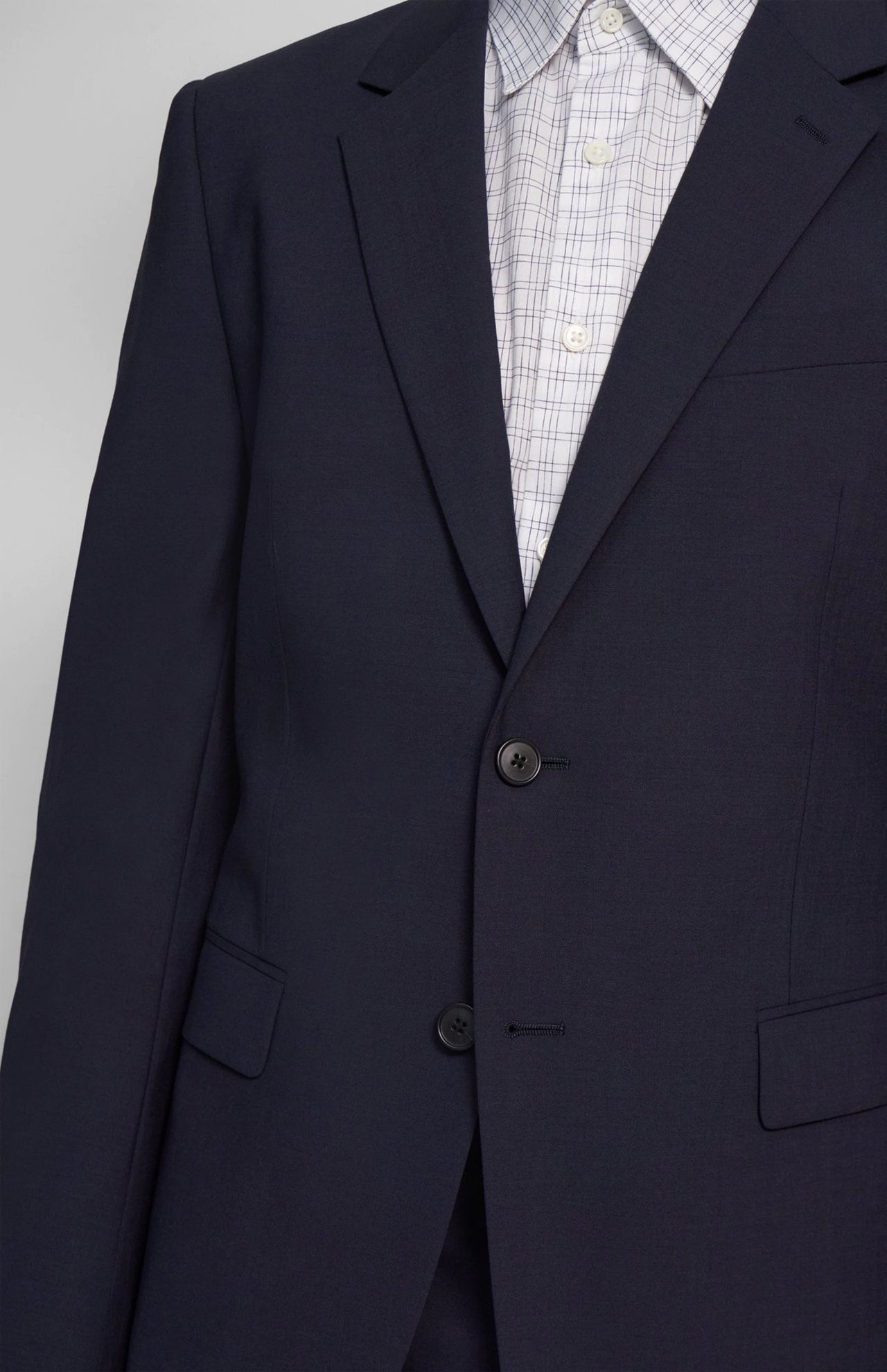 Theory Chambers New Tailor 2 Suit Jacket Navy Close Up Model Image (1737077162099)