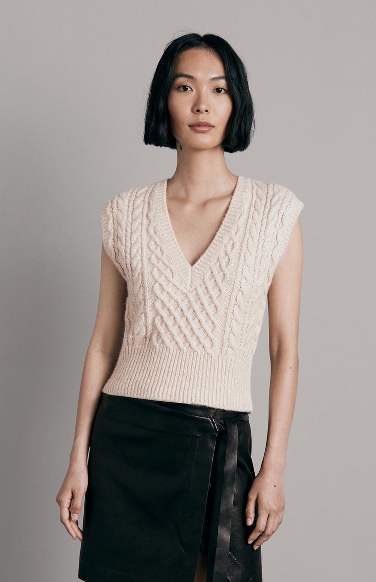 Elizabeth Cable Vest (6985112191091)