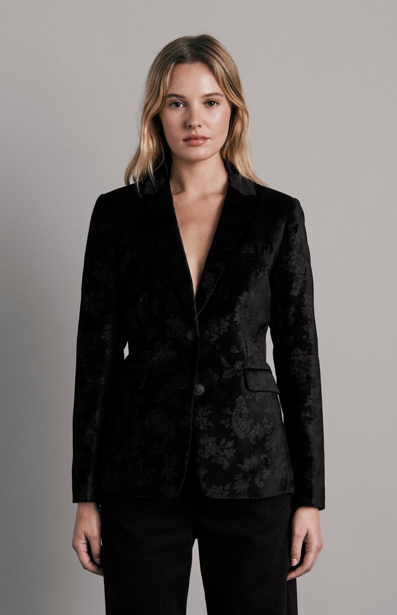 Razor Velvet Blazer (6985112617075)