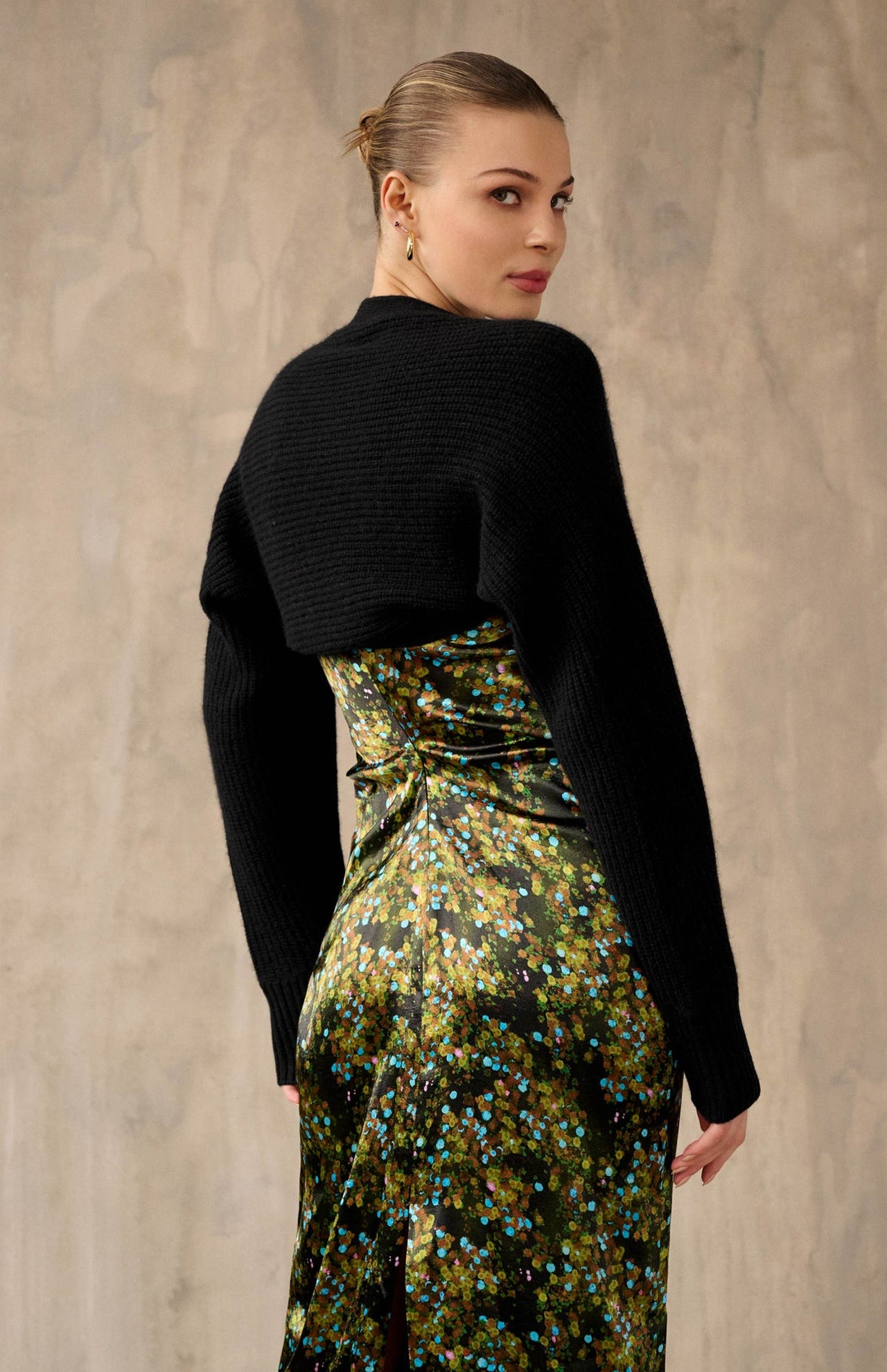 Cashmere Ribbed Shrug (6989302464627)